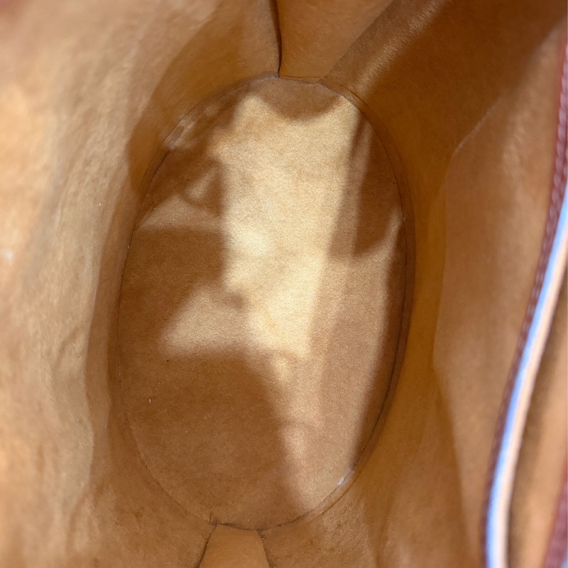 Louis Vuitton LV Epi 水波紋 焦糖色 單肩包 中古-15