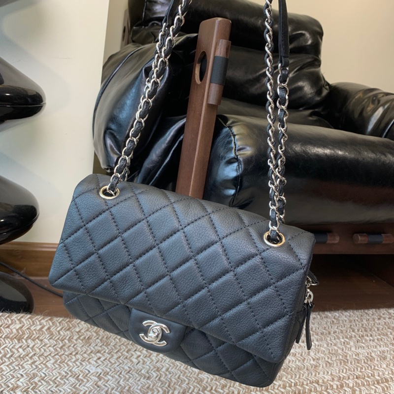 Chanel黑銀Easy Flap-1