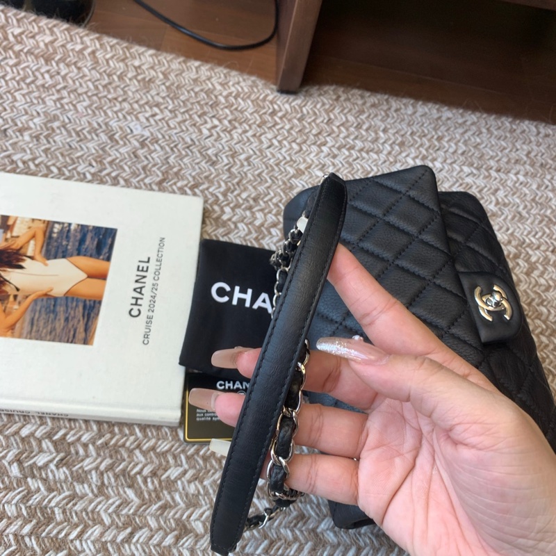 Chanel黑銀Easy Flap-5