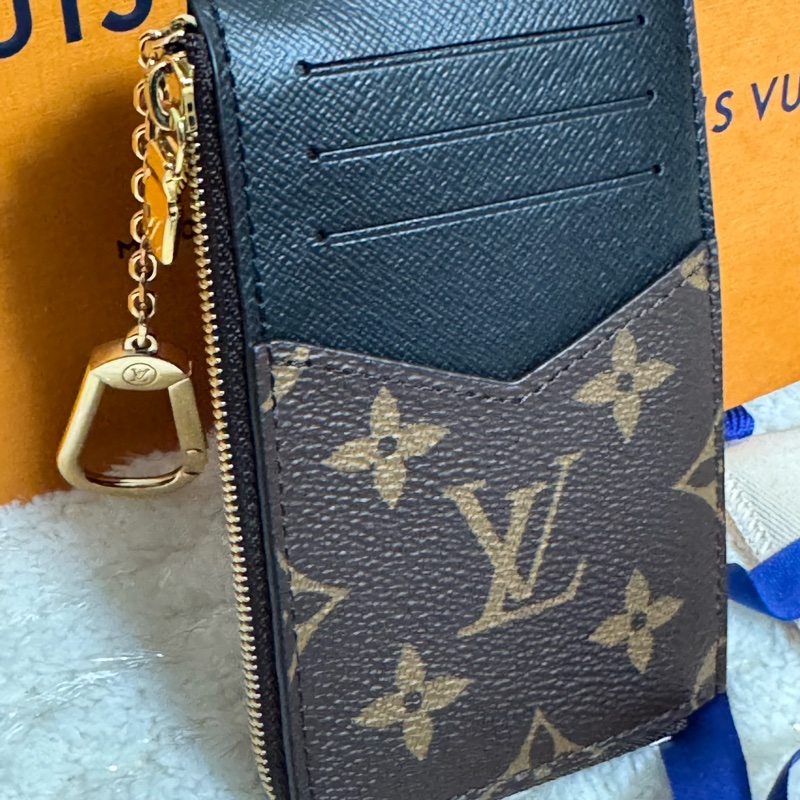 全新/全配 Louis Vuitton -LV 經典老花  M69431 Recto Verso 名片夾  零錢 鑰匙包-12