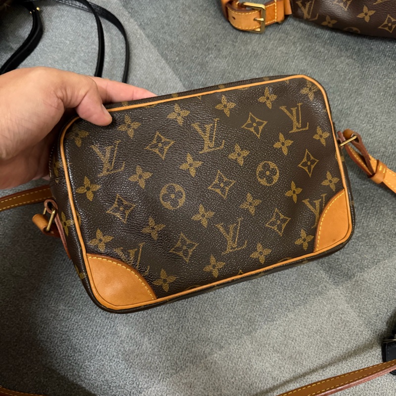 Lv老花相機包/斜挎包(M51276)-1