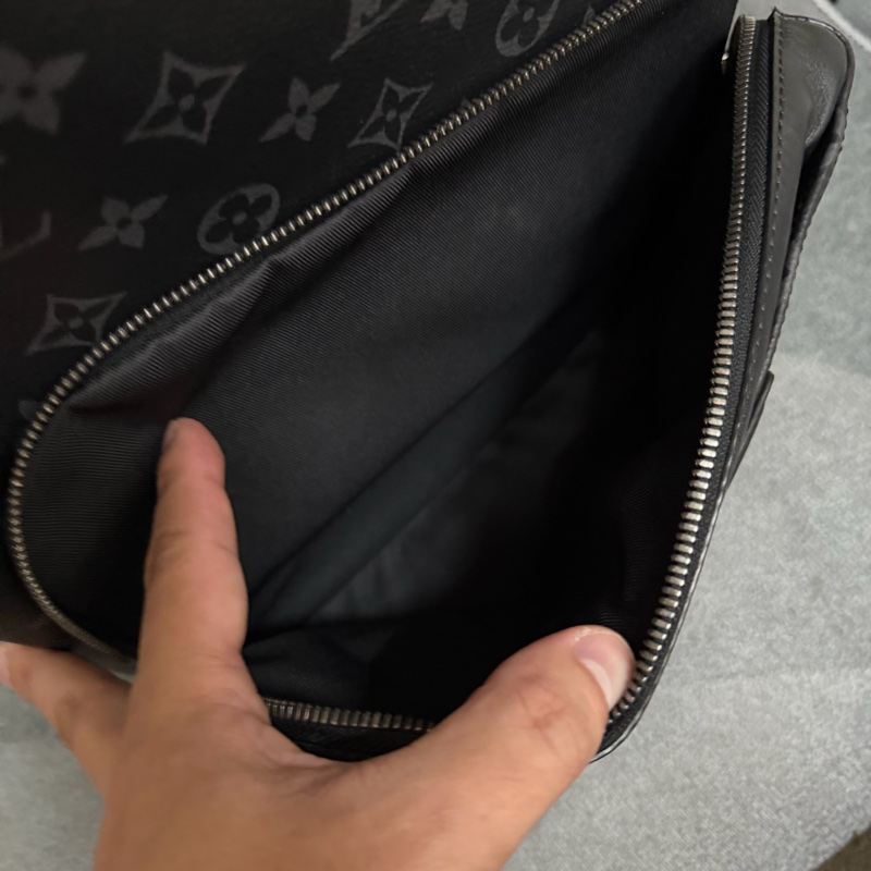 Lv黑花後背包(M43186)-8