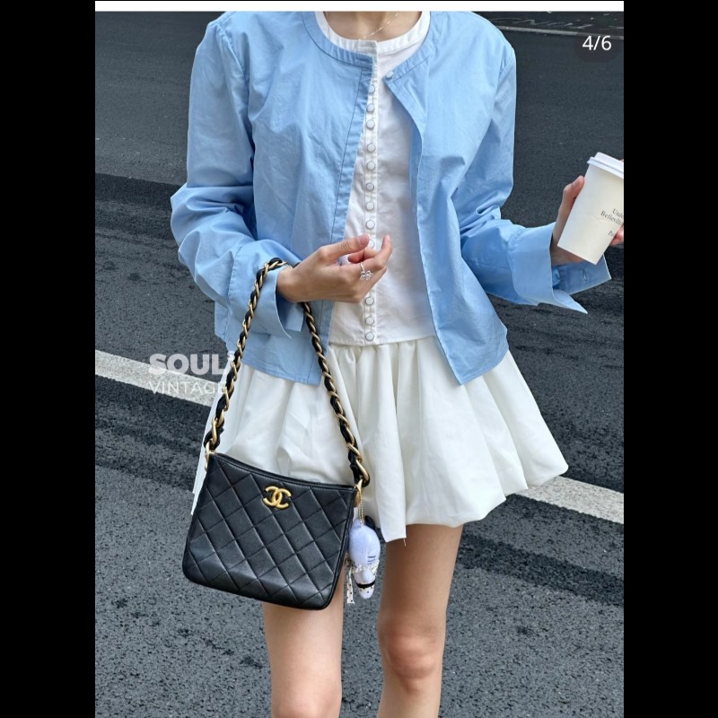 Chanel hobo 羊皮肩背包-6