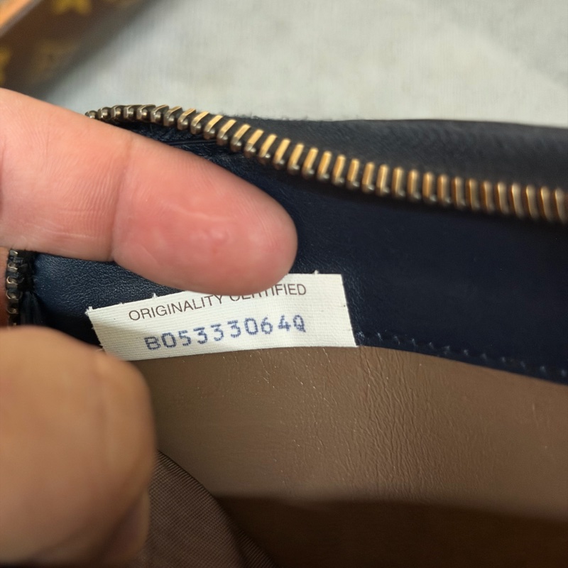 Bv藏青編織拉鍊長夾-10
