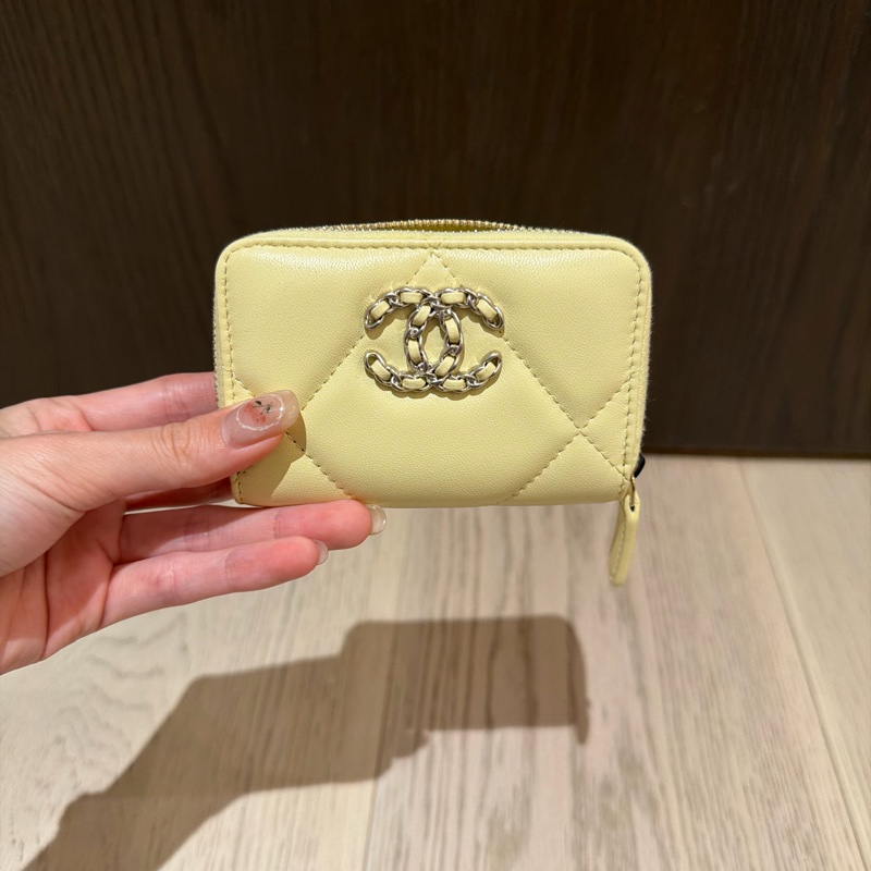 Chanel 小雞黃19 卡包-0