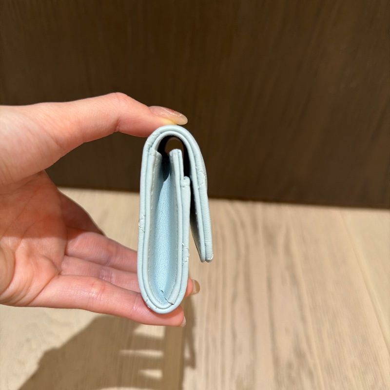 Chanel 季節款珍珠卡包-3