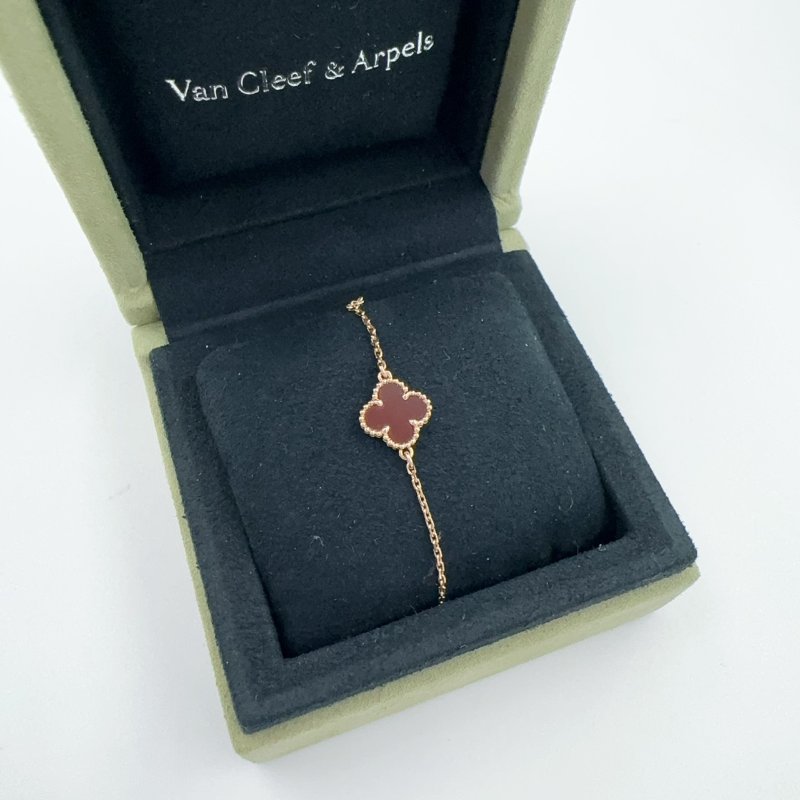 VCA紅玉髓四葉草18k玫瑰金手鍊-5
