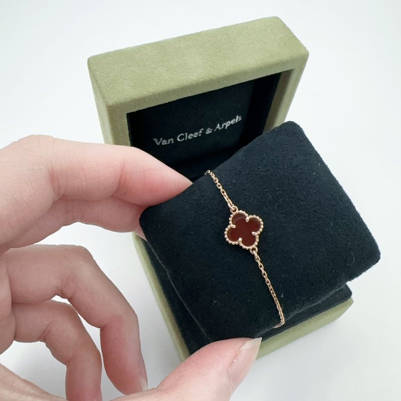 VCA紅玉髓四葉草18k玫瑰金手鍊-7