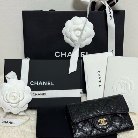 全新全配Chanel 黑金荔枝皮 經典口蓋卡片夾 / 零錢包