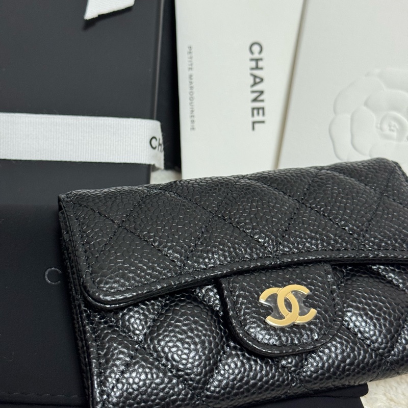 全新全配Chanel 黑金荔枝皮 經典口蓋卡片夾 / 零錢包-7