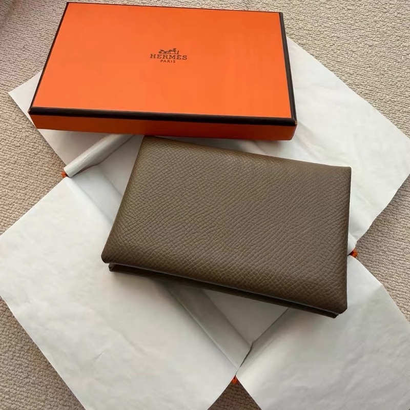 HERMES 愛馬仕 Calvi 卡夾 大象灰 有盒-0