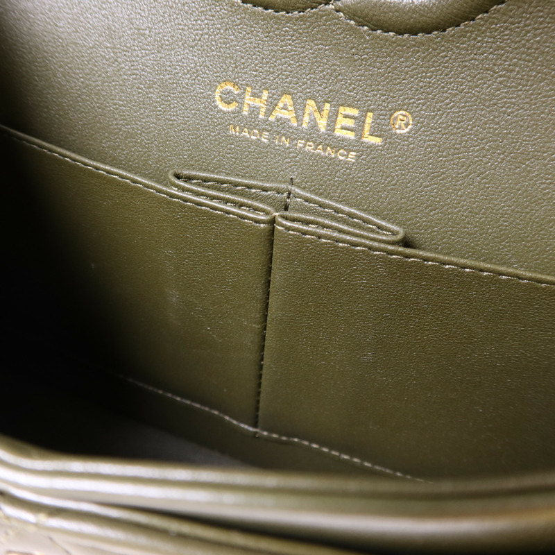 CHANEL 羊皮皮革Classic 23金扣鏈帶肩背袋-19