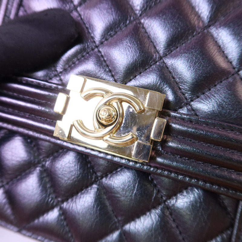 CHANEL 牛皮皮革Boy Chanel North South金扣鏈帶肩背袋-10