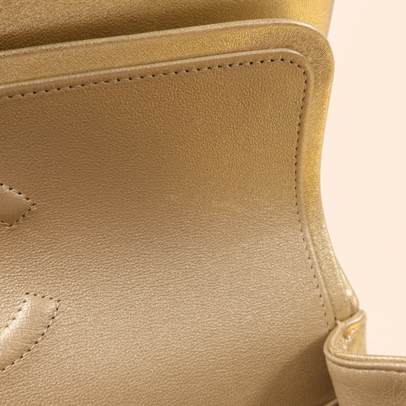 CHANEL 牛皮皮革Classic 25金扣鏈帶肩背袋-15