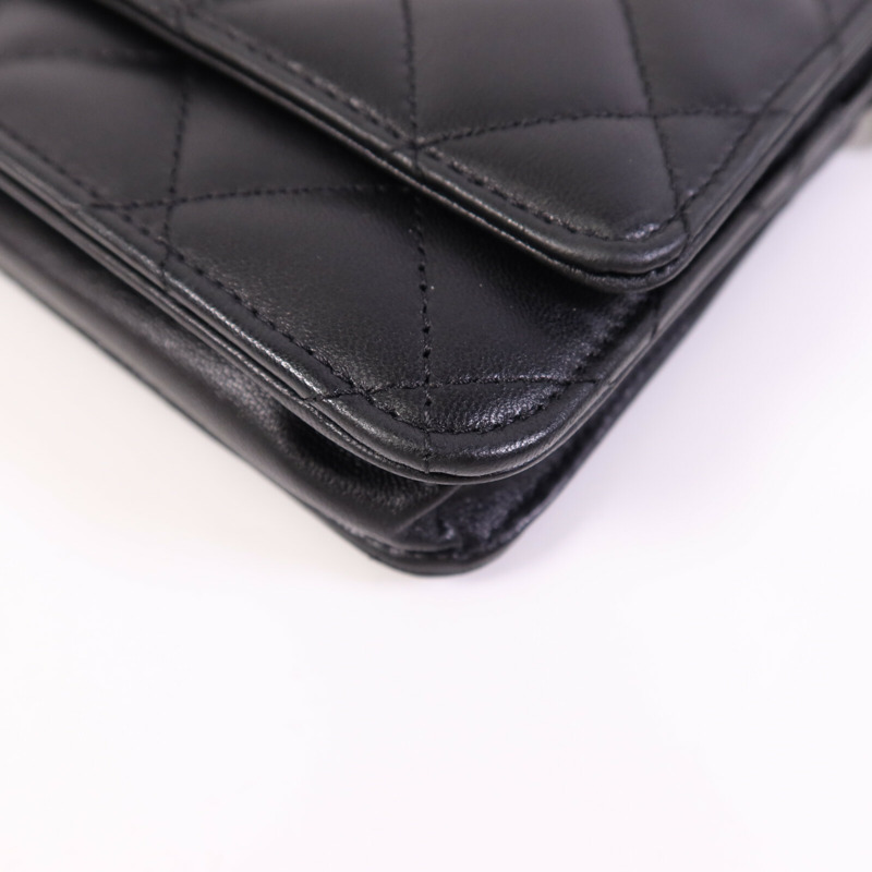 CHANEL 羊皮皮革WOC Wallet On Chain銀扣鏈帶肩背袋-10