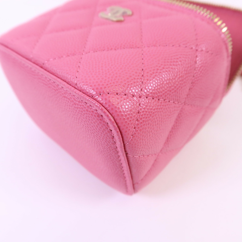 CHANEL 牛皮皮革Vanity Case Mini金扣鏈帶肩背袋-10