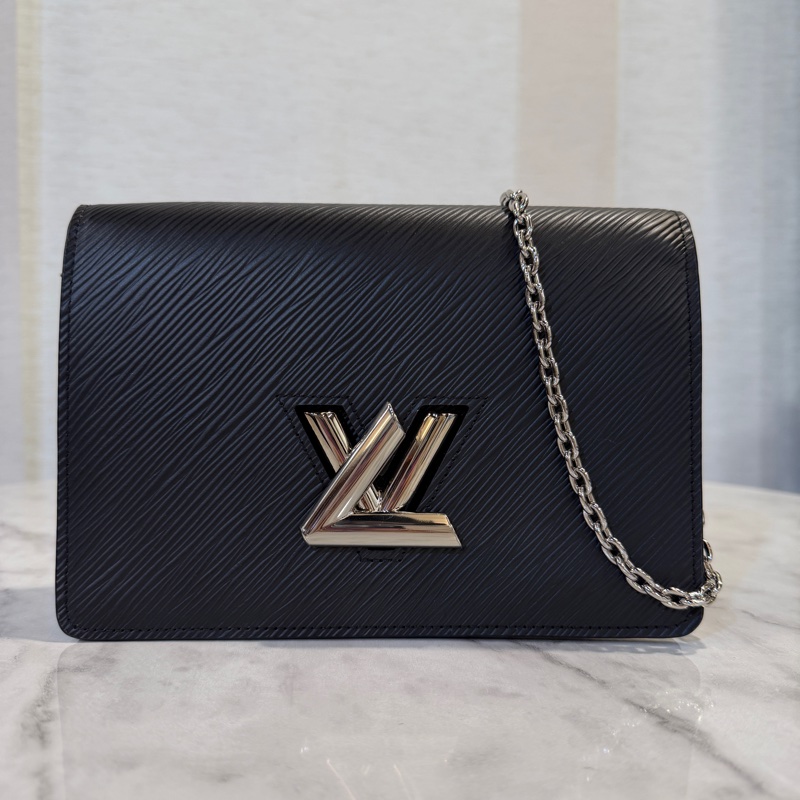 LV 黑Epi牛皮銀釦Twist WOC M68560-0