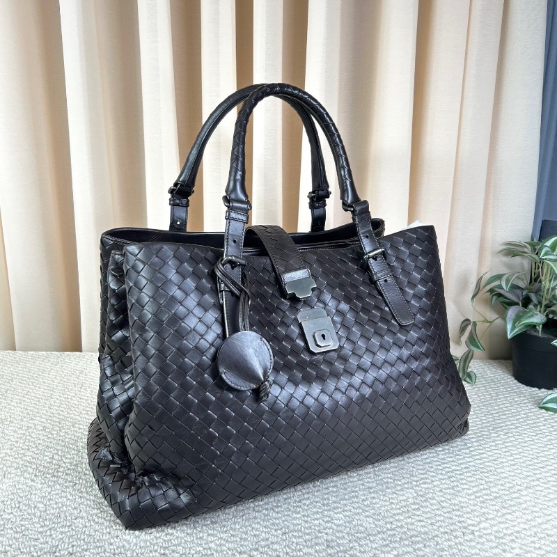 BV葆蝶家羅馬深棕色編織手提單肩包 經典款 容量大 通勤出門都很實用-2