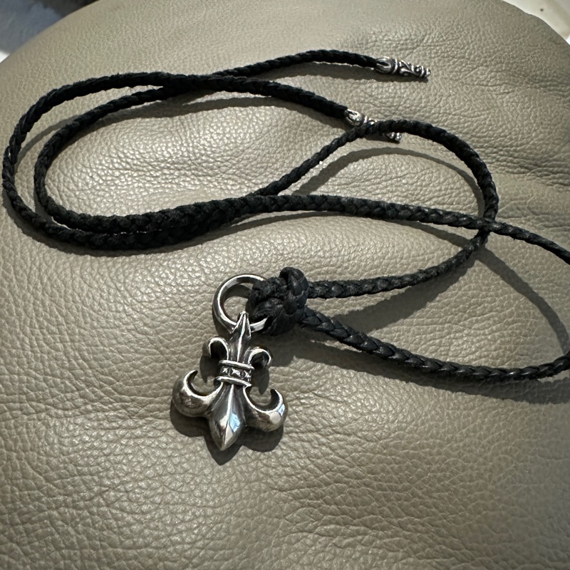 克羅心 chrome hearts 鳶尾花 ⚜️ 項鍊 皮繩-1