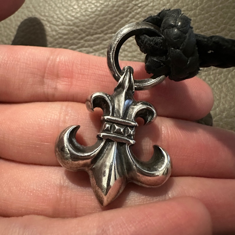 克羅心 chrome hearts 鳶尾花 ⚜️ 項鍊 皮繩-3