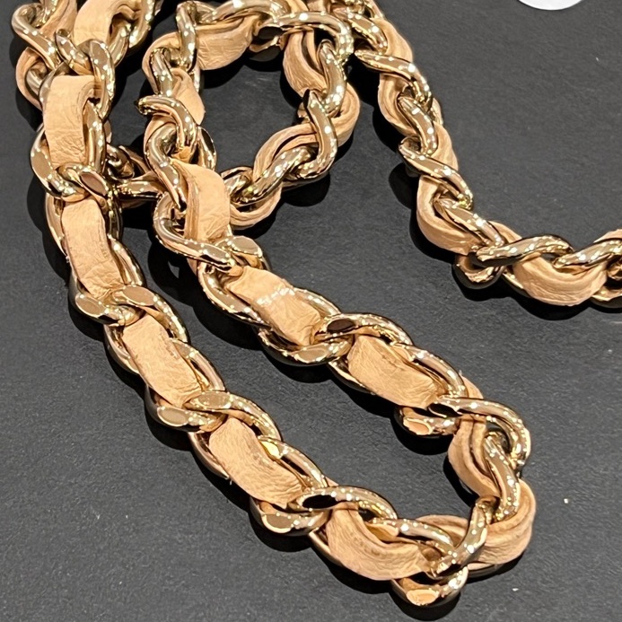 Chanel mini trendy cc woc米色/金釦-24