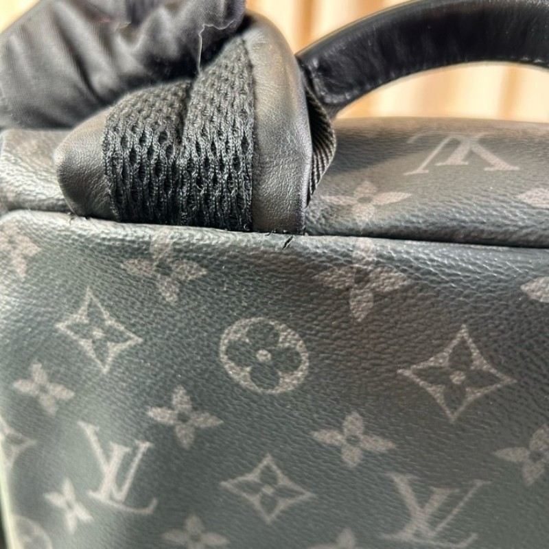 ZZZ LV路易威登 Discovery阿波羅黑花雙肩包 男女同款 萬年不過時 通勤休閒皆可 容量大 超實用-24