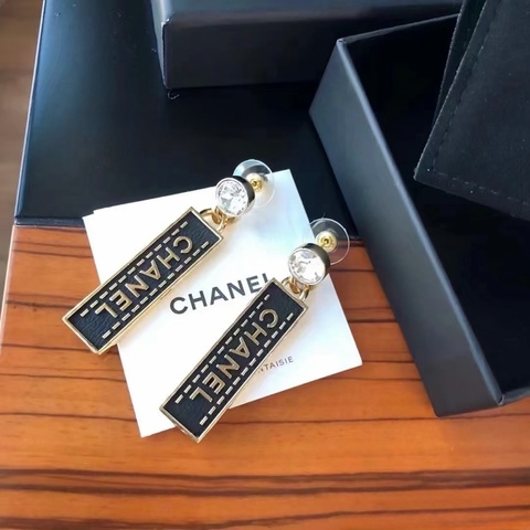 Chanel AB款水鑽字母耳環