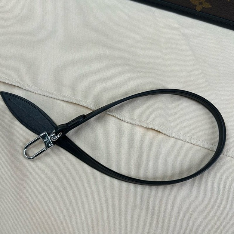 ghh bj ZZZ LV路易威登 carryall cargo黑武士單肩斜挎包 有子包 超颯超大容量 軟塌塌的小羊皮剛好鬆弛感拉滿 酷girl的夢中情包 簡約大氣高級感-16