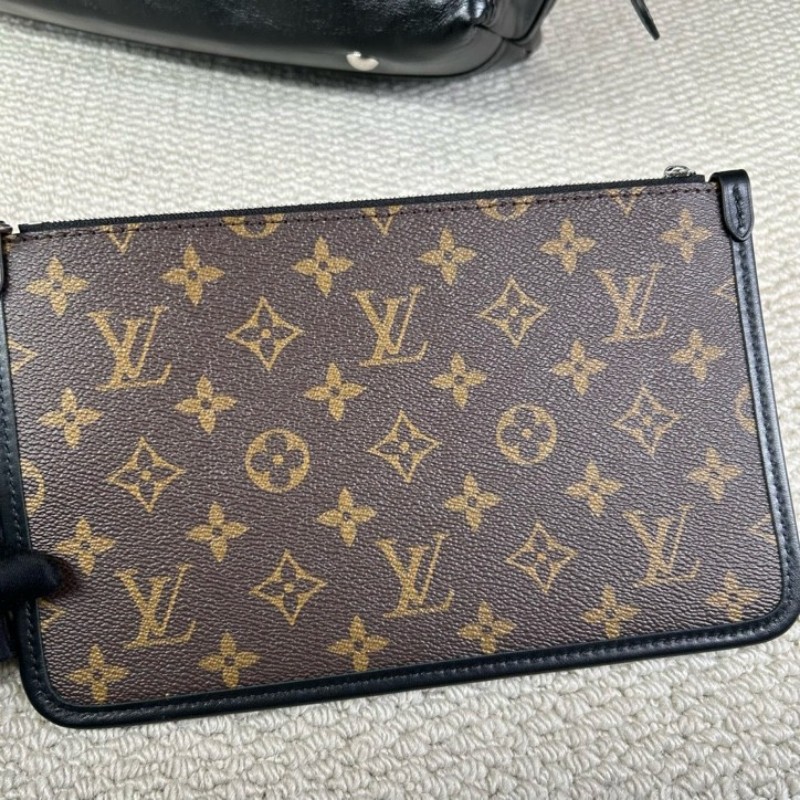 ghh bj ZZZ LV路易威登 carryall cargo黑武士單肩斜挎包 有子包 超颯超大容量 軟塌塌的小羊皮剛好鬆弛感拉滿 酷girl的夢中情包 簡約大氣高級感-20