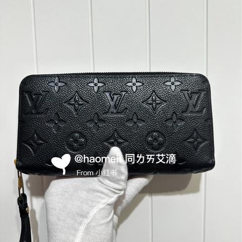 LV 經典花紋全皮革壓紋拉鍊 黑金長夾 壓紋牛皮