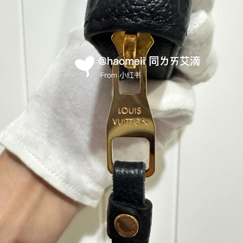 LV 經典花紋全皮革壓紋拉鍊 黑金長夾 壓紋牛皮-8