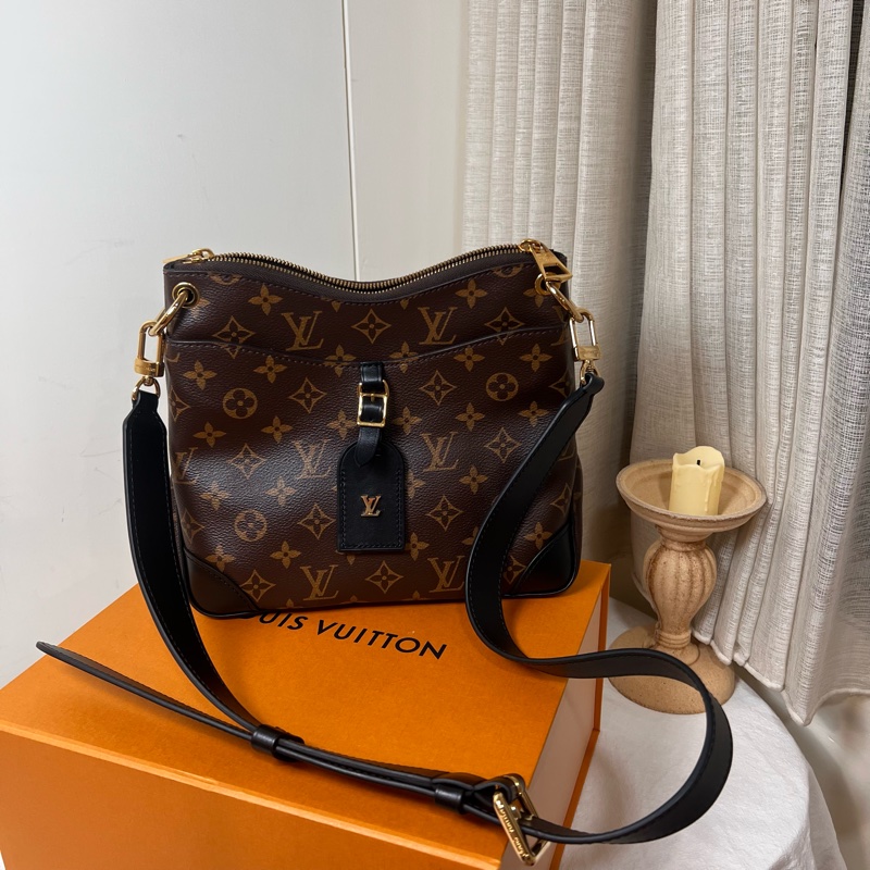 ෆ LV ODEON牛角包-4