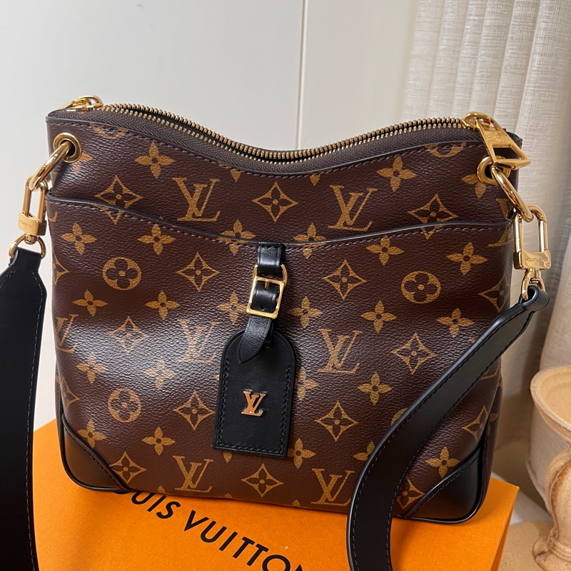 ෆ LV ODEON牛角包-5