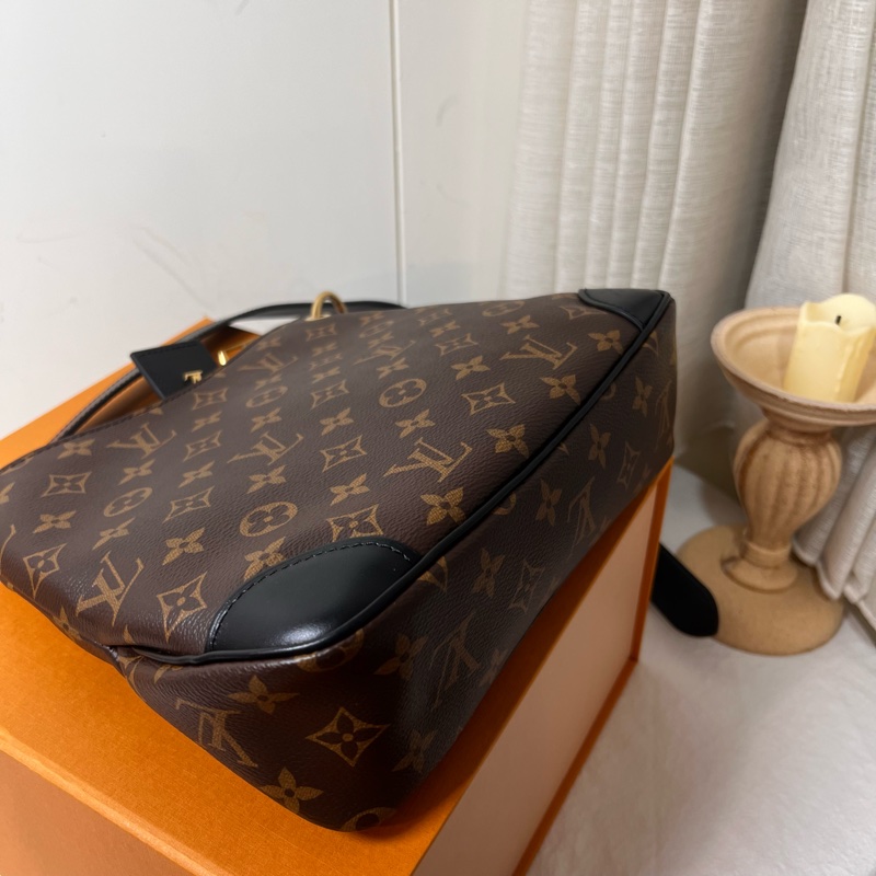 ෆ LV ODEON牛角包-8