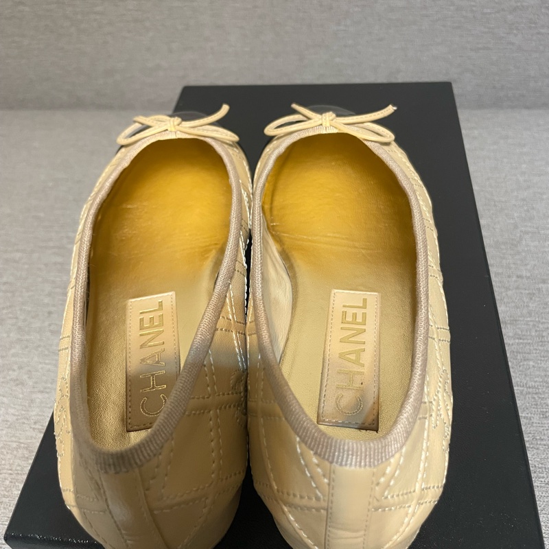 香奈兒奶茶色平底娃娃鞋36號-5
