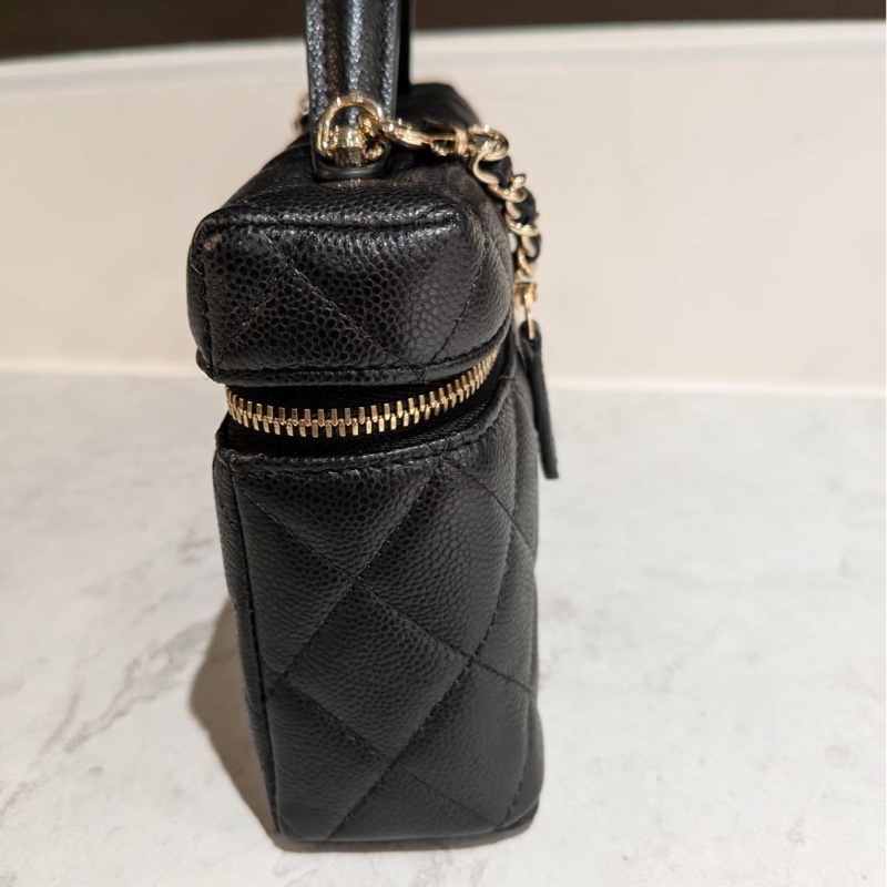 Chanel 全新 LP飯盒包 黑淡金 魚子醬牛皮 全新閑置小C釦-6