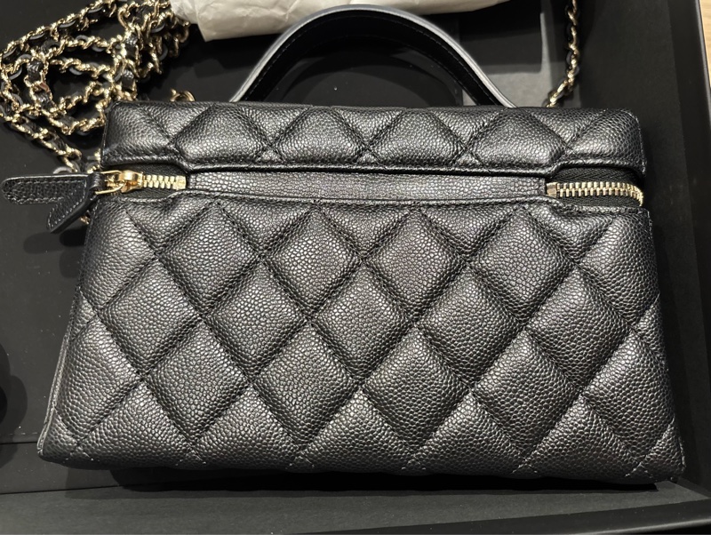Chanel 全新 LP飯盒包 黑淡金 魚子醬牛皮 全新閑置小C釦-8