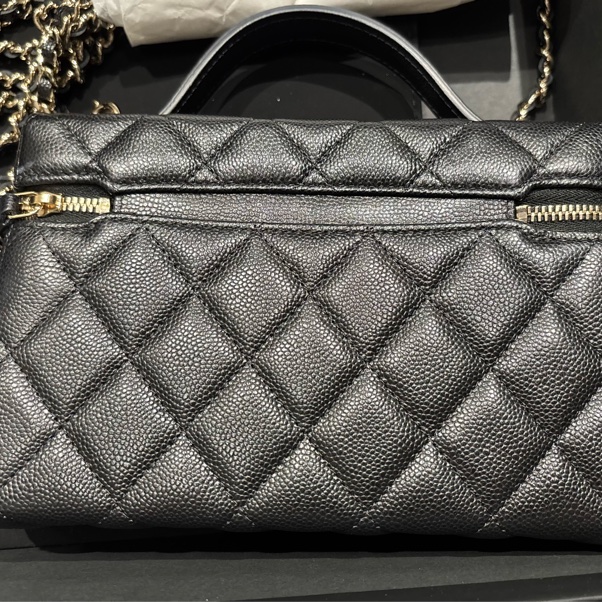 Chanel 全新 LP飯盒包 黑淡金 魚子醬牛皮 全新閑置小C釦-10