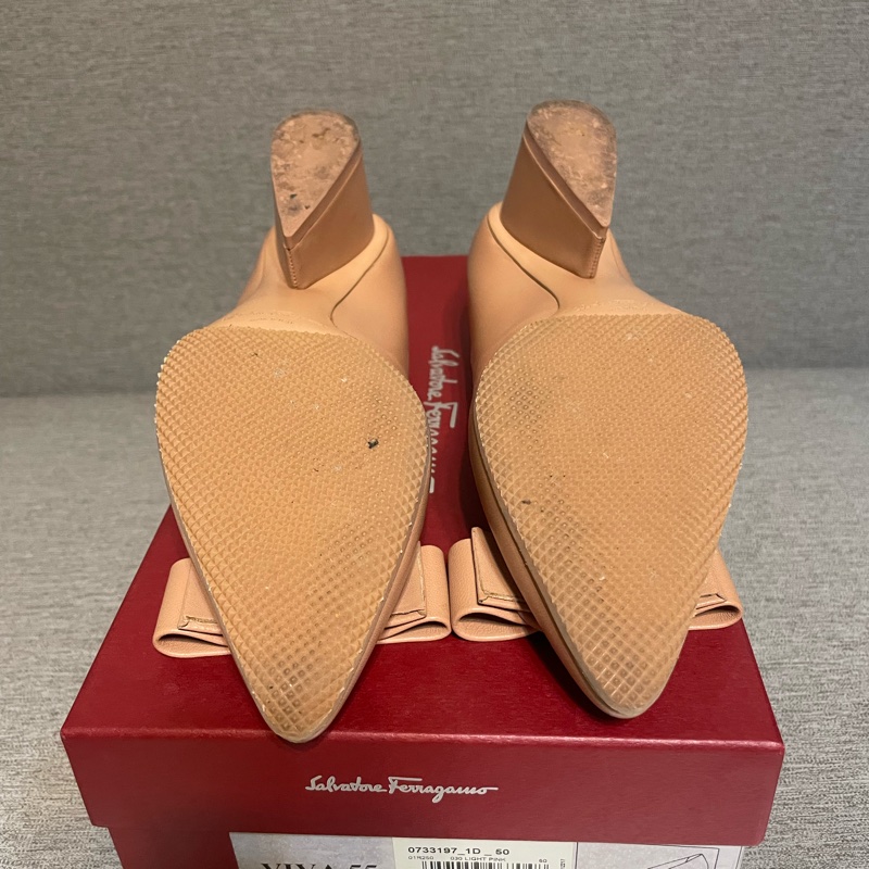 ferragamo裸色平底鞋5號-9