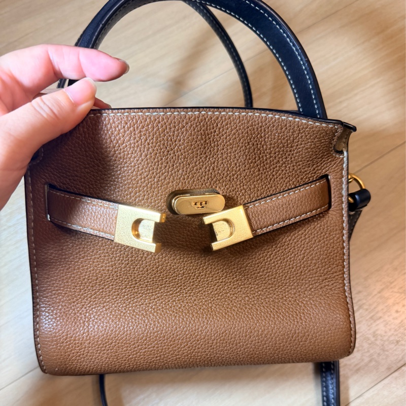 Tory Burch 棕色斜背包包(兩條肩背帶)-11