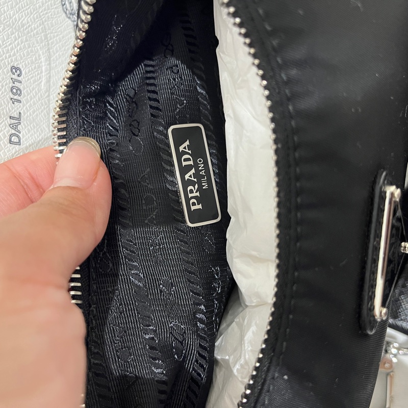 Prada Re-Edition 2005 Re-Nylon 三合一包🖤-6