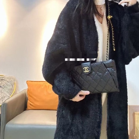 Chanel 黑色荔枝皮復古金扣菱格紋手拿包28×16 98新配件塵袋保卡