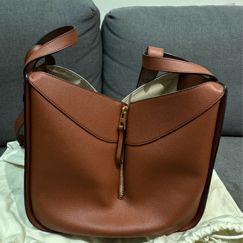 Loewe hammock small 吊床包 小號-1