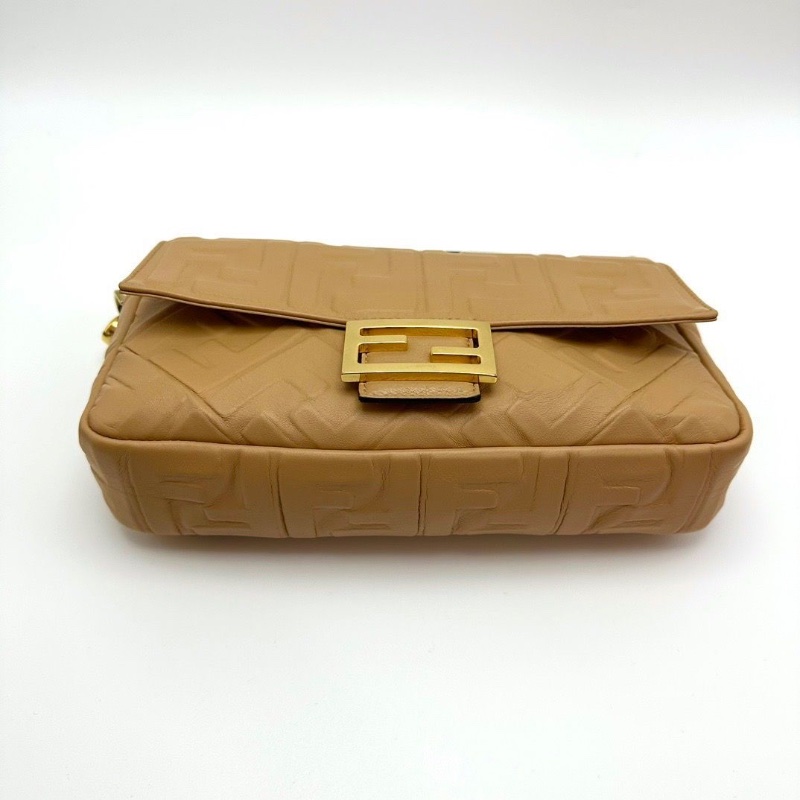 FENDI 奶茶色金扣全皮中號手提肩背法棍包27*14*6 98新配件塵袋-4