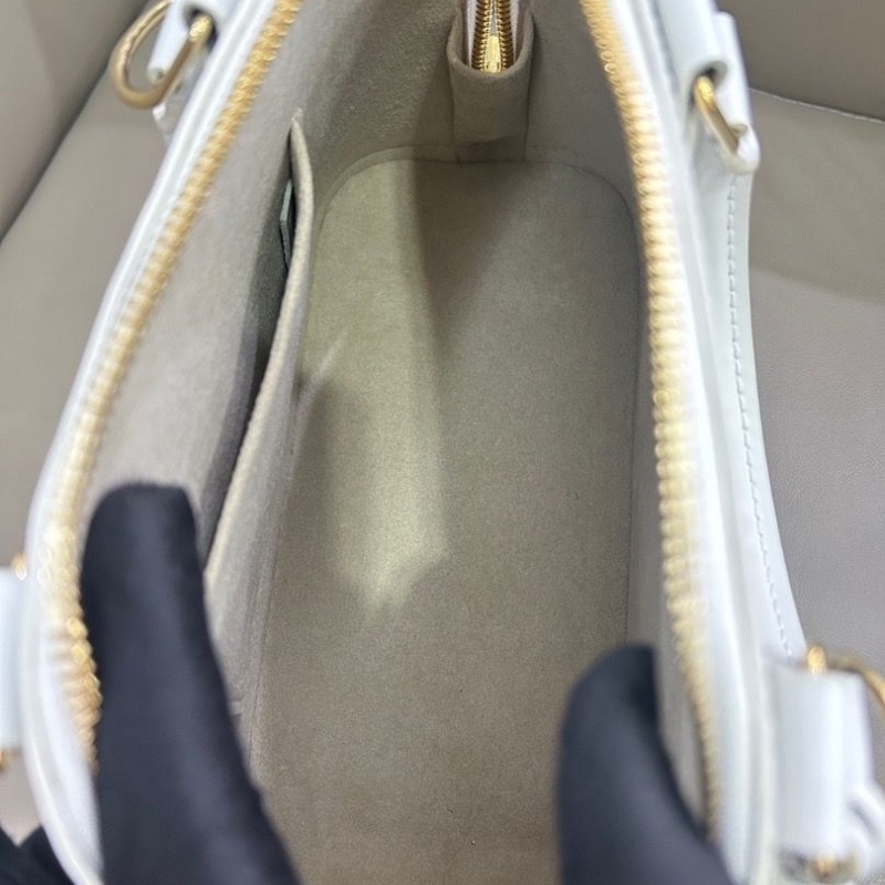 LV 白色水波紋貝殼bb 限量徽章款 24*18 98新配件塵袋-5