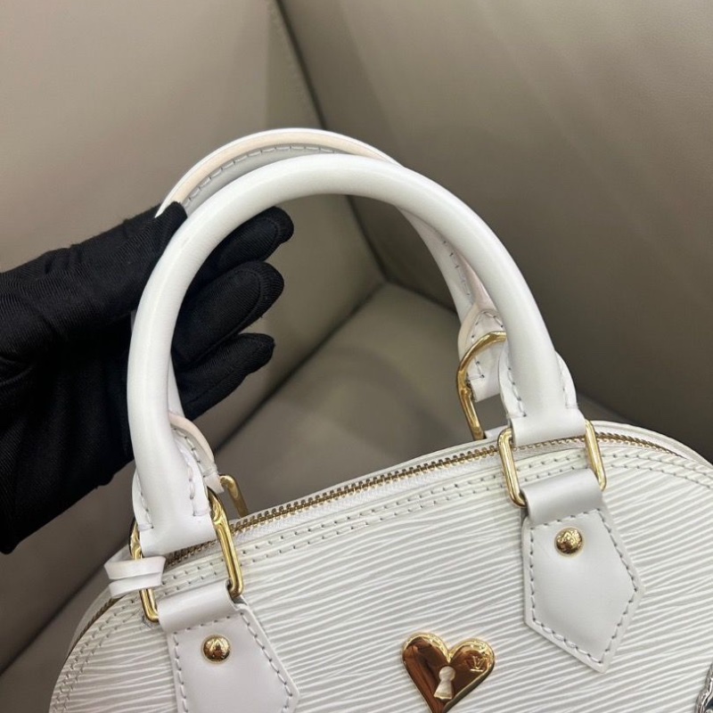 LV 白色水波紋貝殼bb 限量徽章款 24*18 98新配件塵袋-6