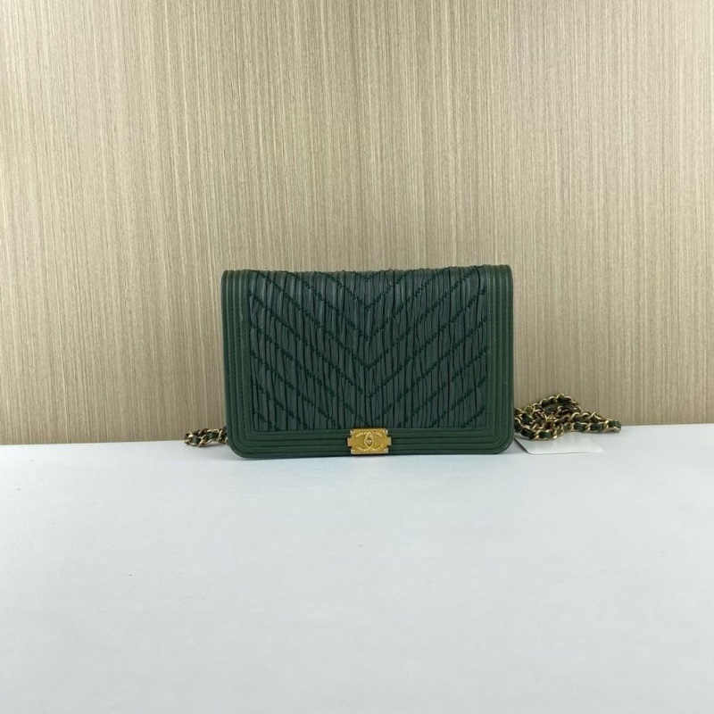 Chanel 發財woc綠色限量款 19*12*3.5 98新配件盒子保卡塵袋-3