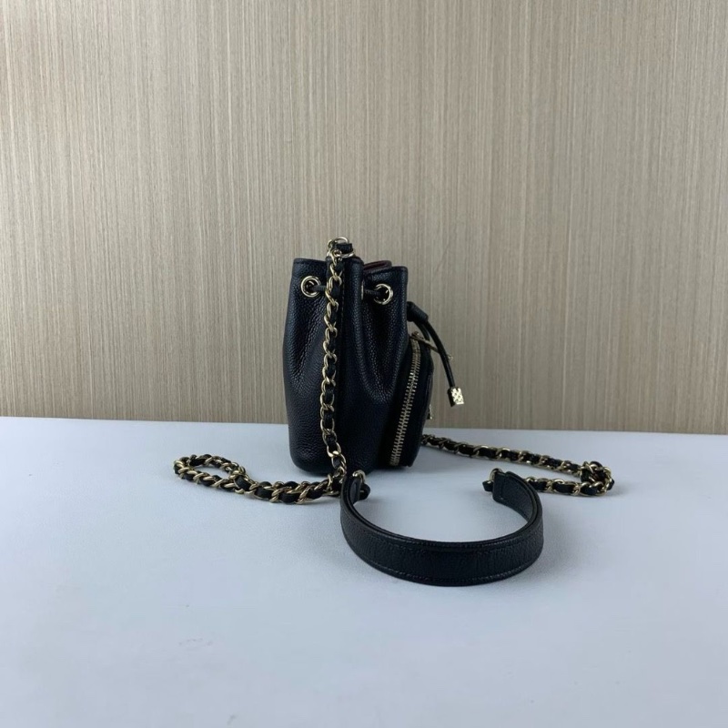 Chanel 黑金牛皮荔枝紋 抽繩mini水桶包 23p芯片款 12.5*10*7.5 98新配件盒子塵袋-3