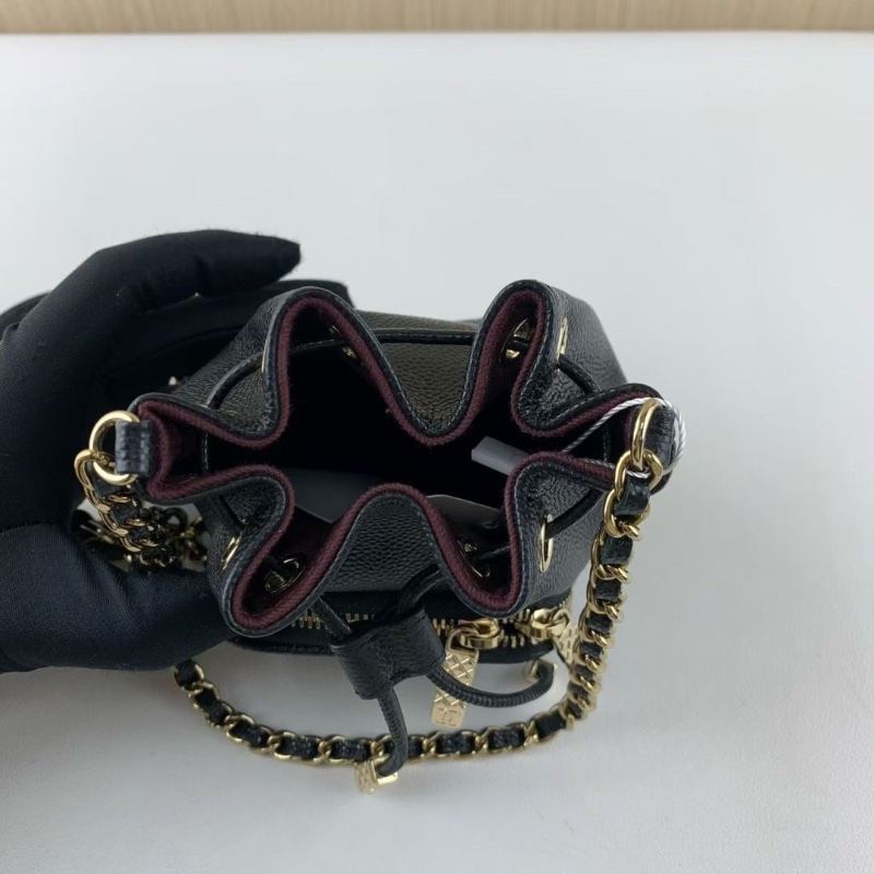 Chanel 黑金牛皮荔枝紋 抽繩mini水桶包 23p芯片款 12.5*10*7.5 98新配件盒子塵袋-5
