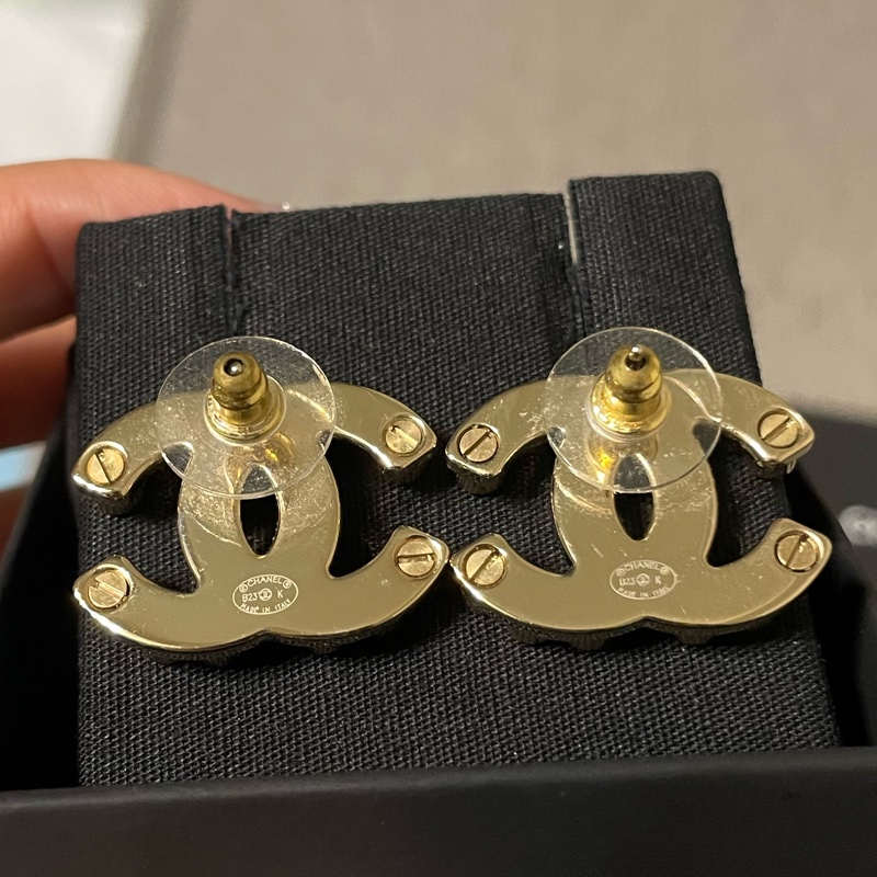 香奈兒雙C黑銀耳環-4